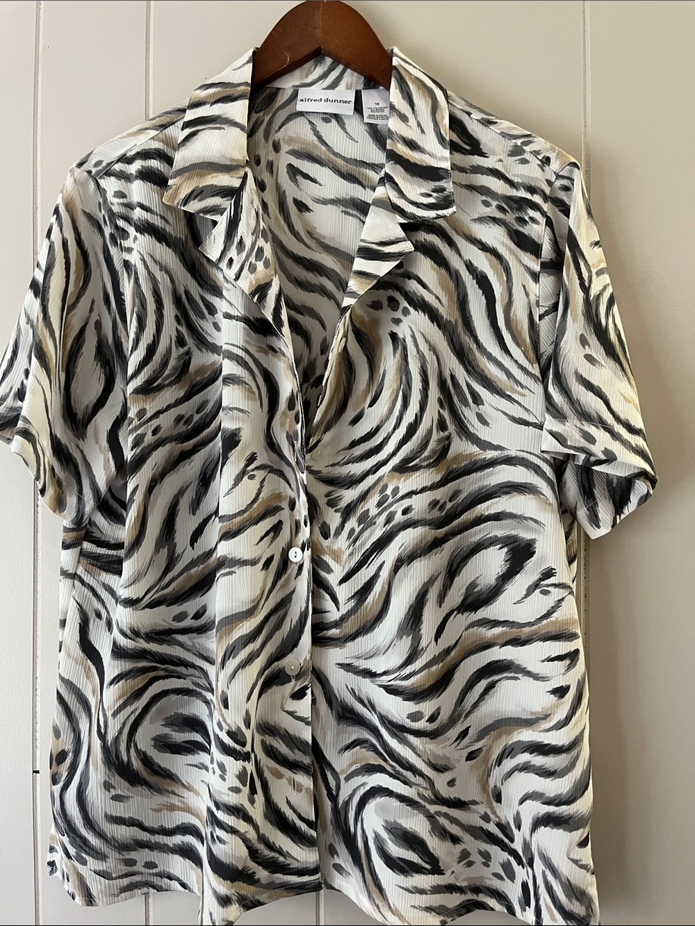 Alfred Dunner Black White Tan Swirl Zebra Print Button-Up Shirt